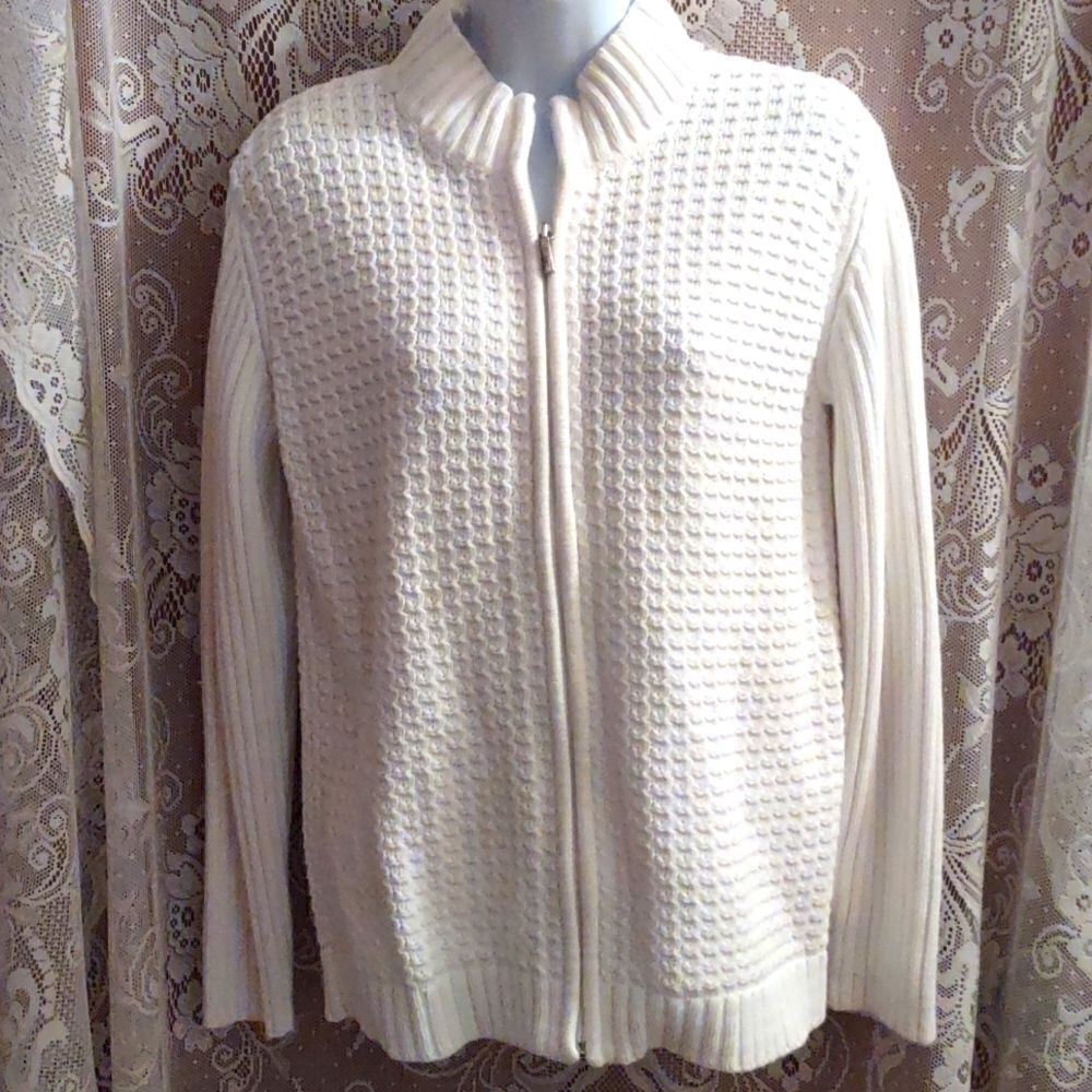 New Liz Claiborne Women's Size S Classic Cozy Cardigan Sweater White Zip‎